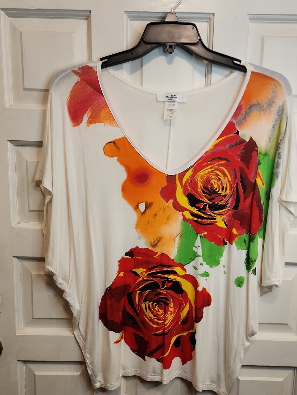 Moa Moa Cream V-Neck Tapered Tunic Top with Red Rose & Orange Accents